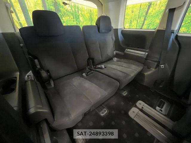 Mitsubishi DELICA 2015-08 8658762-9
