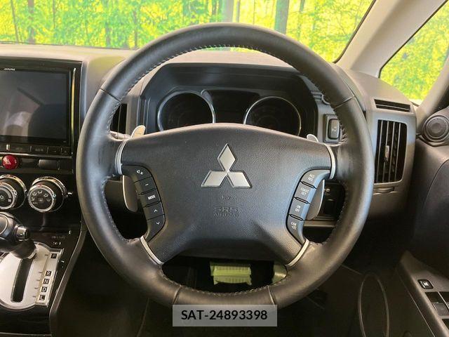 Mitsubishi DELICA 2015-08 8658762-12