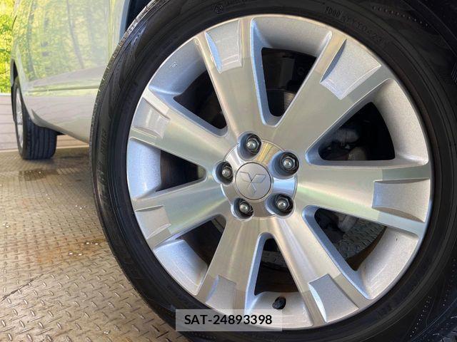 Mitsubishi DELICA 2015-08 8658762-13