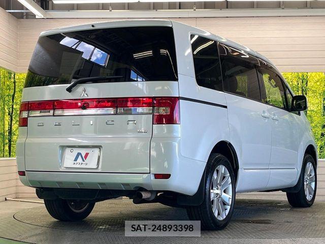 Mitsubishi DELICA 2015-08 8658762-17