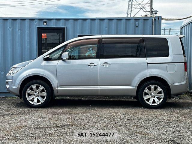Mitsubishi DELICA 2007-06 8658773-15