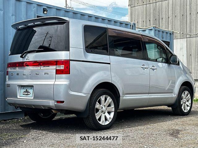 Mitsubishi DELICA 2007-06 8658773-16