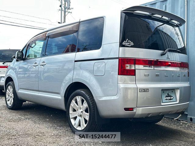 Mitsubishi DELICA 2007-06 8658773-1
