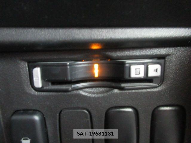 Mitsubishi DELICA 2013-10 8658764-17