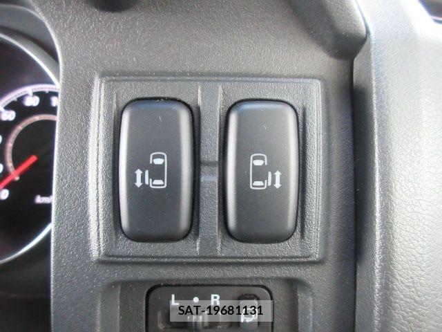 Mitsubishi DELICA 2013-10 8658764-18