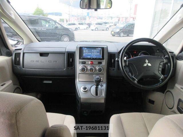 Mitsubishi DELICA 2013-10 8658764-1