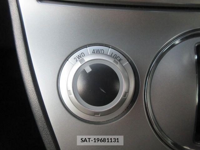 Mitsubishi DELICA 2013-10 8658764-20
