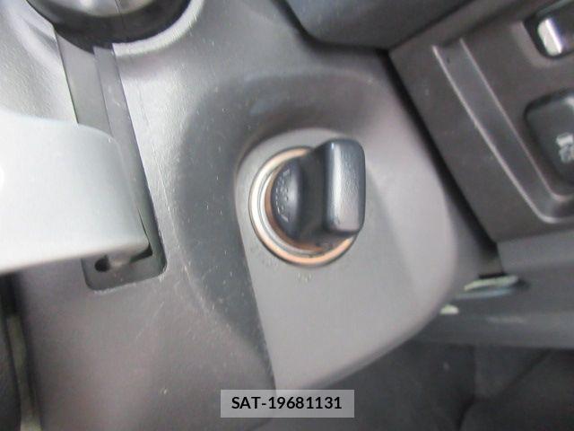 Mitsubishi DELICA 2013-10 8658764-23