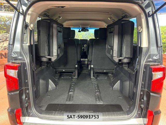 Mitsubishi DELICA 2022-10 8666063-10