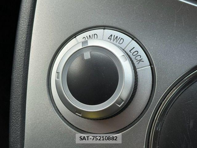Mitsubishi DELICA 2009-11 8658765-11