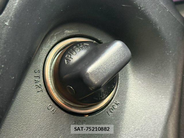 Mitsubishi DELICA 2009-11 8658765-16