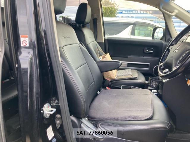 Mitsubishi DELICA 2013-02 8658776-13