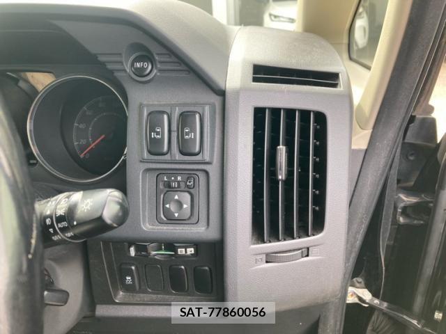 Mitsubishi DELICA 2013-02 8658776-17