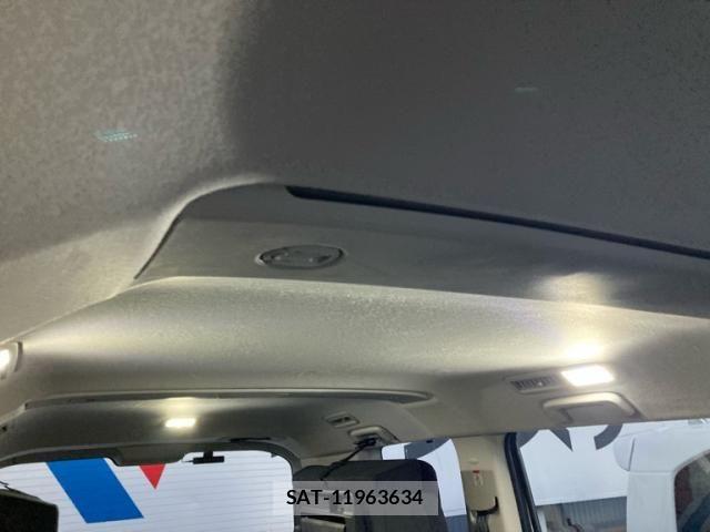 Mitsubishi DELICA 2022-10 8658757-15