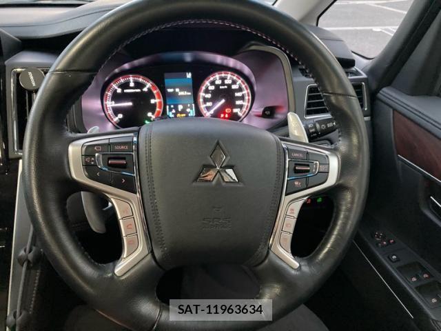 Mitsubishi DELICA 2022-10 8658757-16