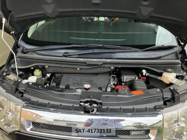 Mitsubishi DELICA 2017-01 8658763-13