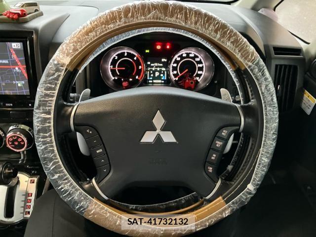 Mitsubishi DELICA 2017-01 8658763-18