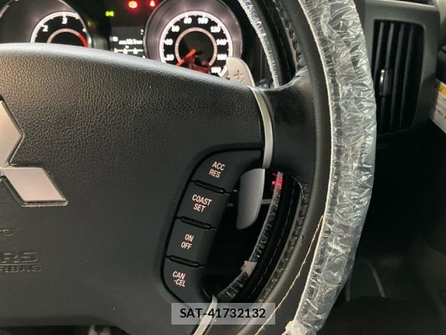 Mitsubishi DELICA 2017-01 8658763-20