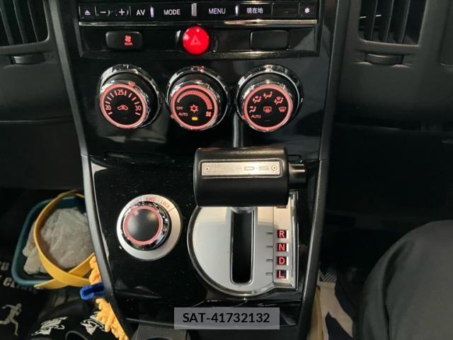 Mitsubishi DELICA 2017-01 8658763-21