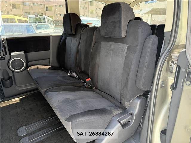 Mitsubishi DELICA 2009-10 8658772-9