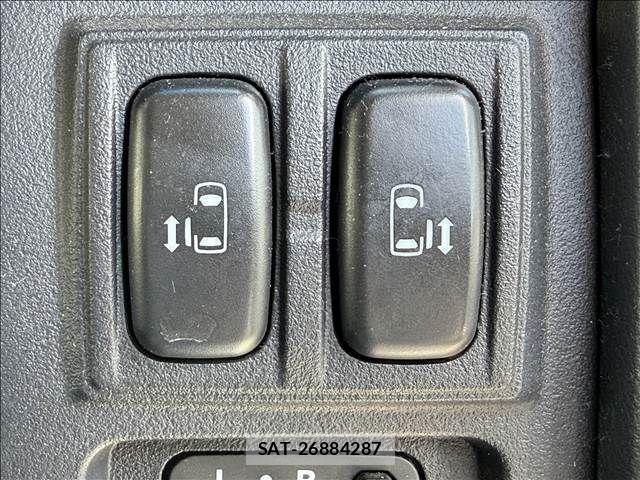 Mitsubishi DELICA 2009-10 8658772-15