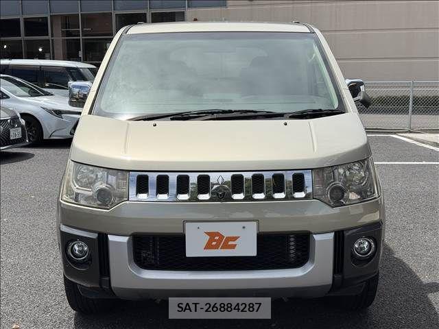Mitsubishi DELICA 2009-10 8658772-20
