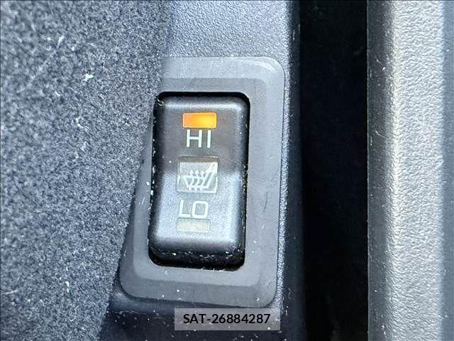 Mitsubishi DELICA 2009-10 8658772-3