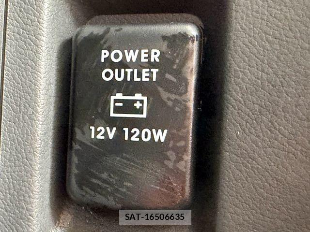 Mitsubishi DELICA 2009-10 8658770-13