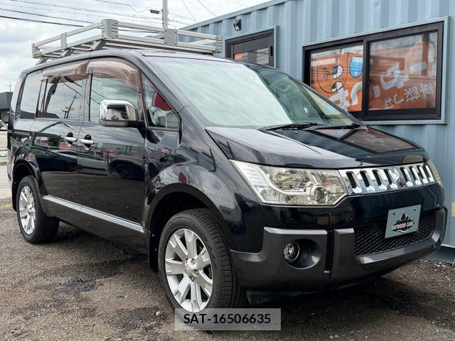 Mitsubishi DELICA 2009-10 8658770-16