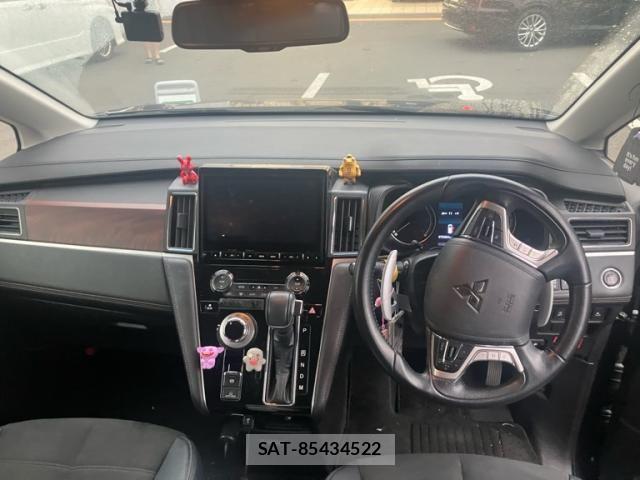 Mitsubishi DELICA 2022-06 8658759-12