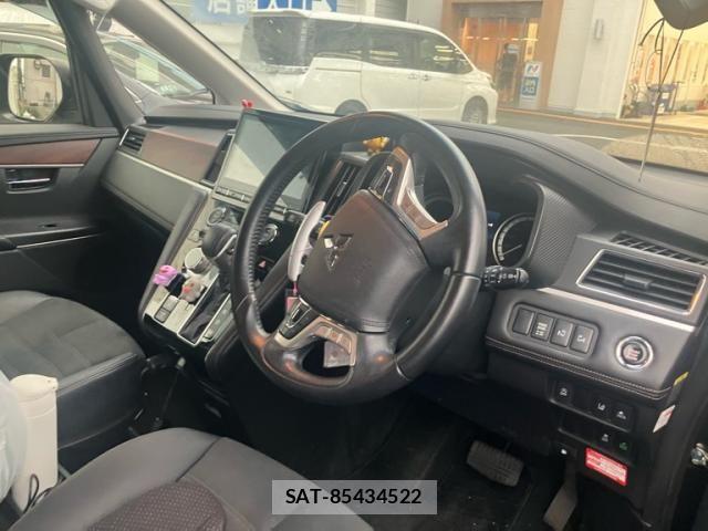 Mitsubishi DELICA 2022-06 8658759-13