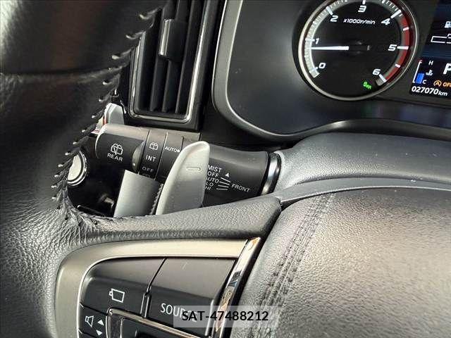 Mitsubishi DELICA 2024-06 8658755-18