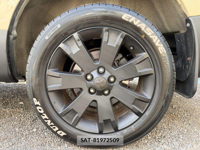 Mitsubishi DELICA 2013-11 8658766-12