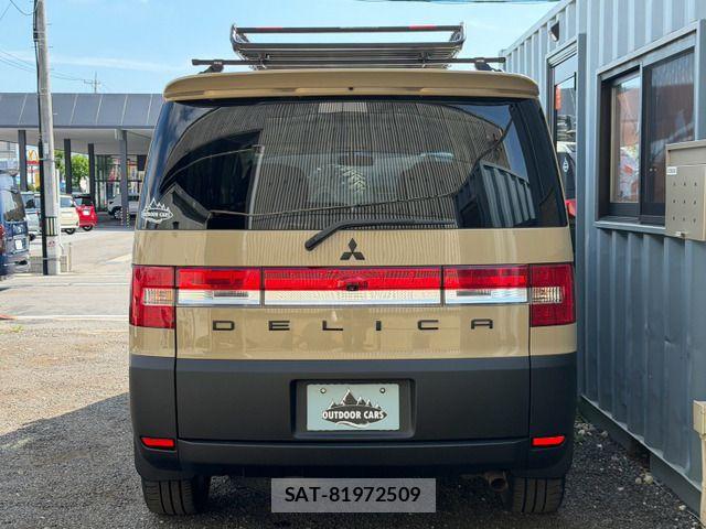 Mitsubishi DELICA 2013-11 8658766-18