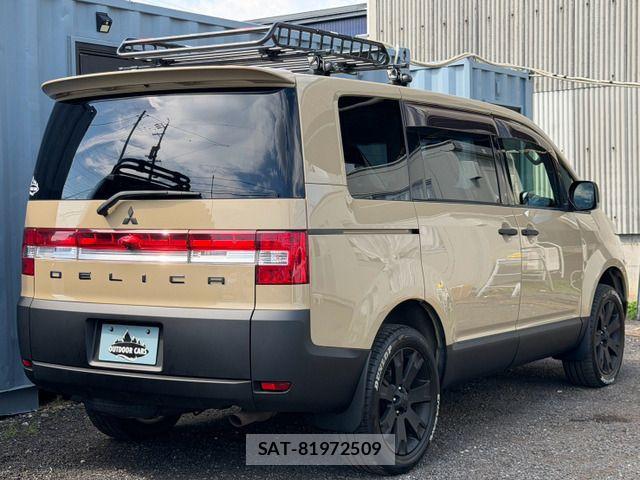 Mitsubishi DELICA 2013-11 8658766-1