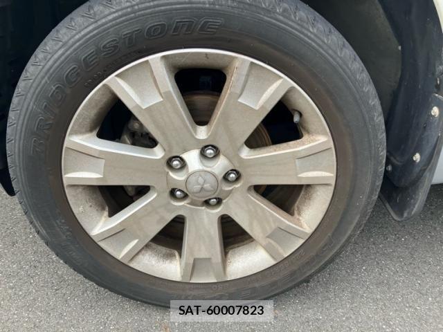 Mitsubishi DELICA 2013-04 8685460-9