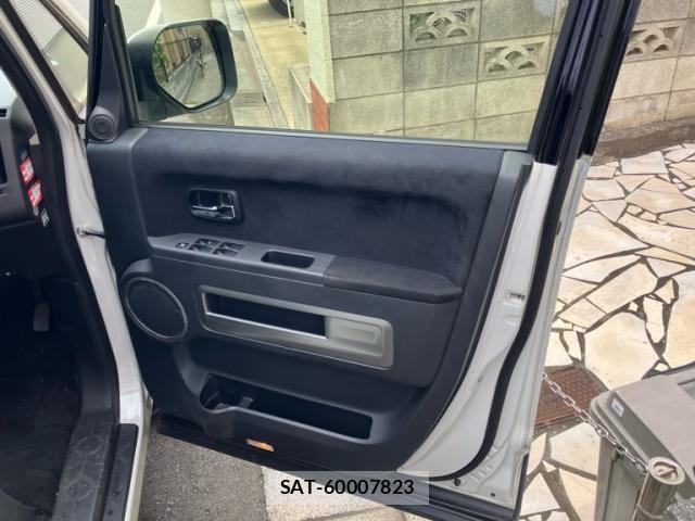 Mitsubishi DELICA 2013-04 8685460-13