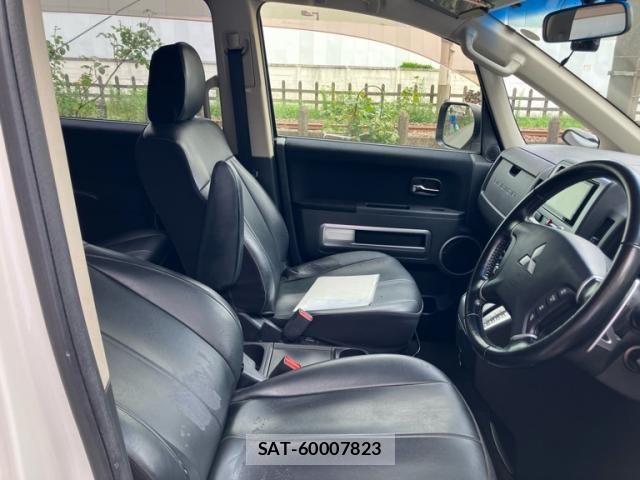 Mitsubishi DELICA 2013-04 8685460-14