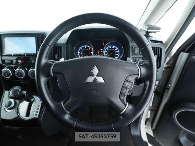 Mitsubishi DELICA 2018-03 8685458-13