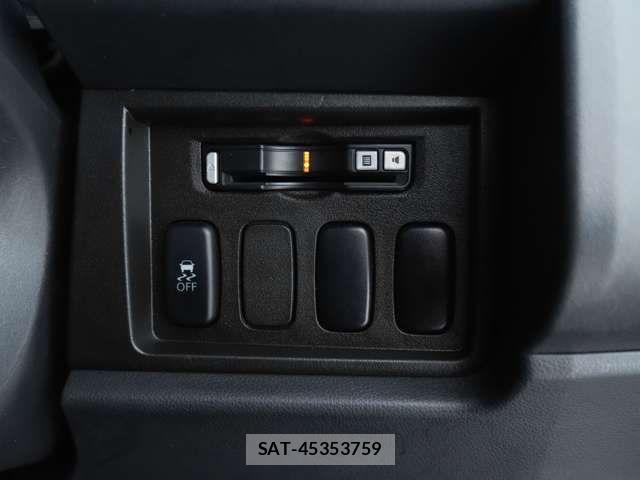 Mitsubishi DELICA 2018-03 8685458-15