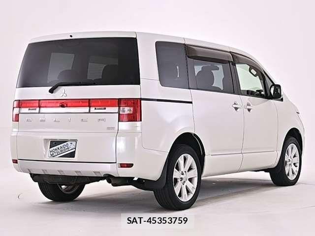 Mitsubishi DELICA 2018-03 8685458-18