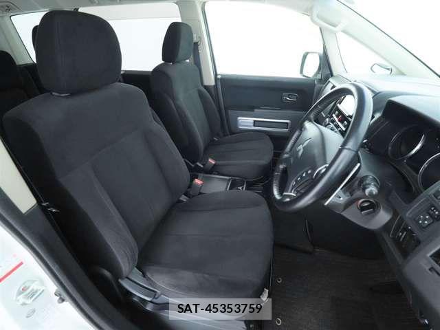 Mitsubishi DELICA 2018-03 8685458-5
