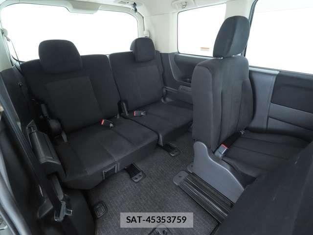 Mitsubishi DELICA 2018-03 8685458-7