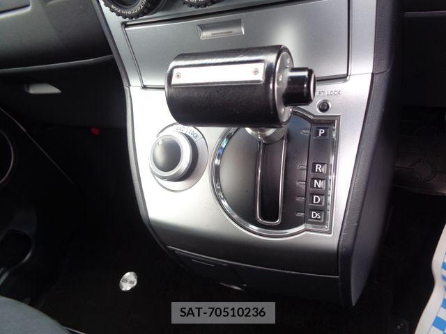Mitsubishi DELICA 2011-05 8685459-17