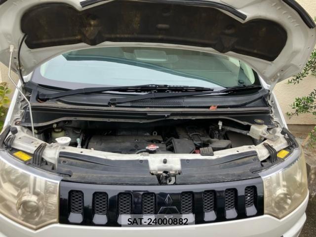 Mitsubishi DELICA 2007-10 8741740-17