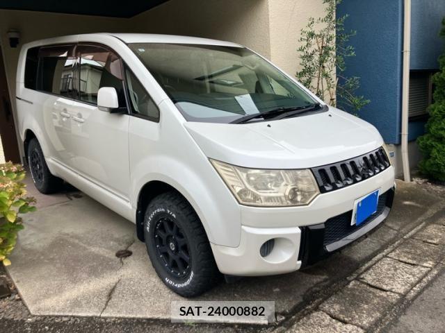 Mitsubishi DELICA 2007-10 8741740-1