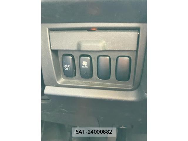 Mitsubishi DELICA 2007-10 8741740-25