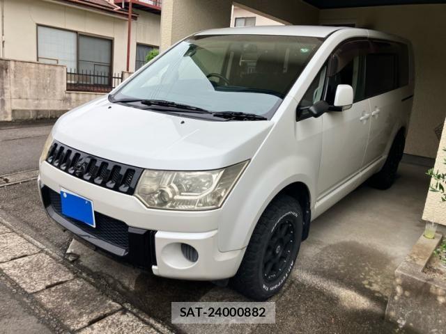 Mitsubishi DELICA 2007-10 8741740-2