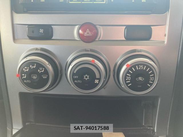 Mitsubishi DELICA 2011-09 8741736-18