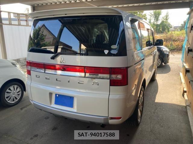 Mitsubishi DELICA 2011-09 8741736-2